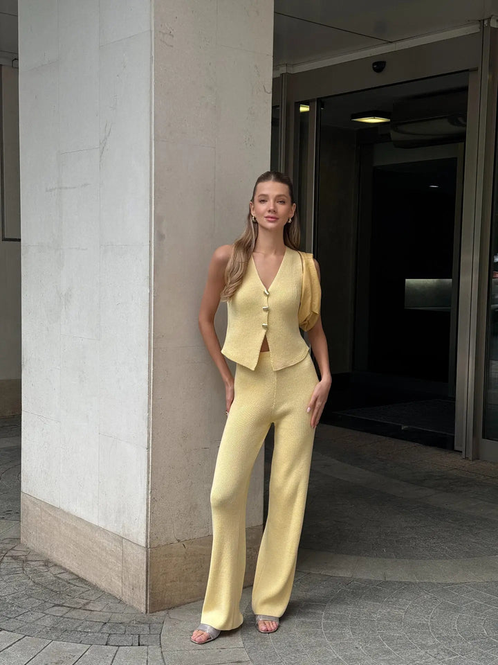 Women’s Ribbed Knit Vest and Pants Set