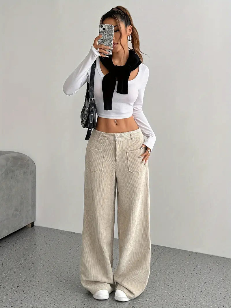 Women's Wide-Leg Trousers with High Waist, Button Closure and Patch Pockets